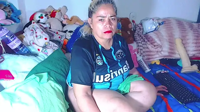 estrellita fugaz16x online show from 06/19/26, 03:44