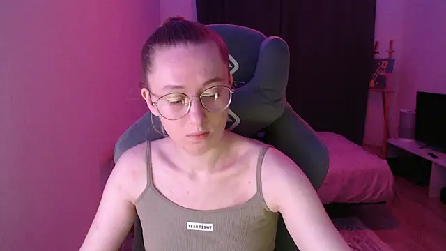 AnabelFrel online show from 10/30/25, 12:23