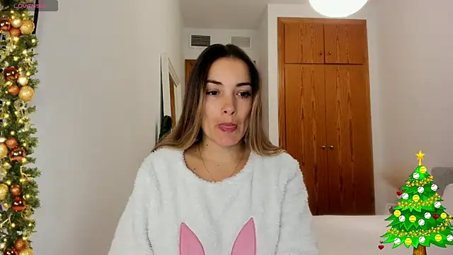NiaStone online show from 12/17/24, 07:18