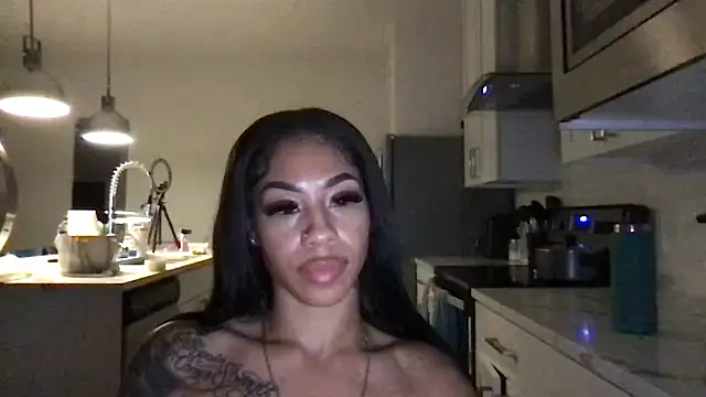 honeyybabyy112 online show from 09/12/25, 07:19