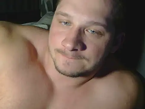 Snapshot of LionEdwin chatting on 03/25/26, 04:46 LionEdwin online show from 03/25/26, 04:46
