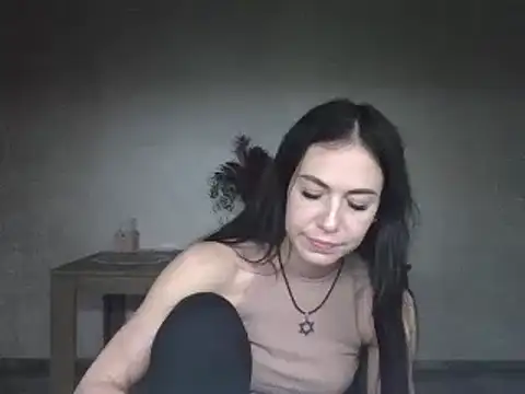 JulianaGold1 online show from 12/07/24, 07:54
