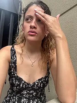 alana15 online show from 12/16/24, 07:32