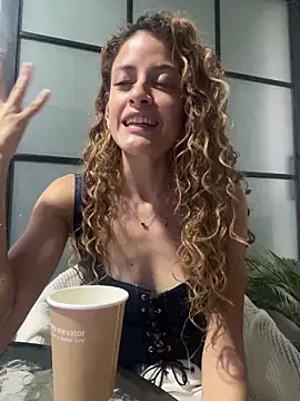 Snapshot of alana15 chatting on 09/12/25, 11:15 alana15 online show from 09/12/25, 11:15