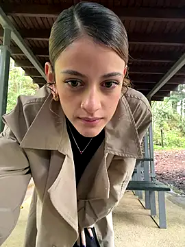 Snapshot of alana15 chatting on 09/18/25, 03:03 alana15 online show from 09/18/25, 03:03