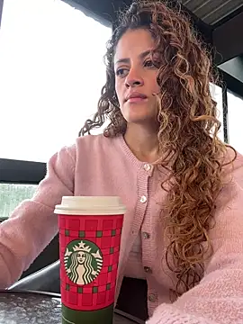 Snapshot of alana15 chatting on 12/02/25, 09:10 alana15 online show from 12/02/25, 09:10