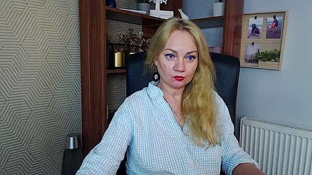 KayaMagic online show from 11/17/25, 05:52