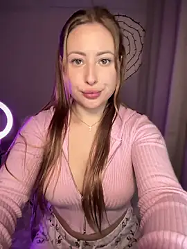 Snapshot of AlisaWhite chatting on 03/09/25, 10:41 AlisaWhite online show from 03/09/25, 10:41