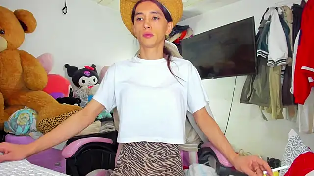 Snapshot of Lawrncesofiets chatting on 11/16/25, 04:12 Lawrncesofiets online show from 11/16/25, 04:12