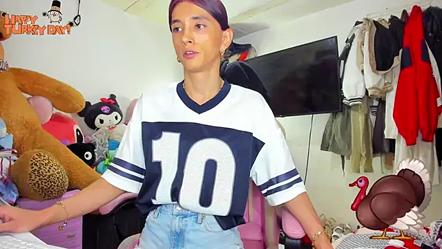 Snapshot of Lawrncesofiets chatting on 11/19/25, 05:24 Lawrncesofiets online show from 11/19/25, 05:24