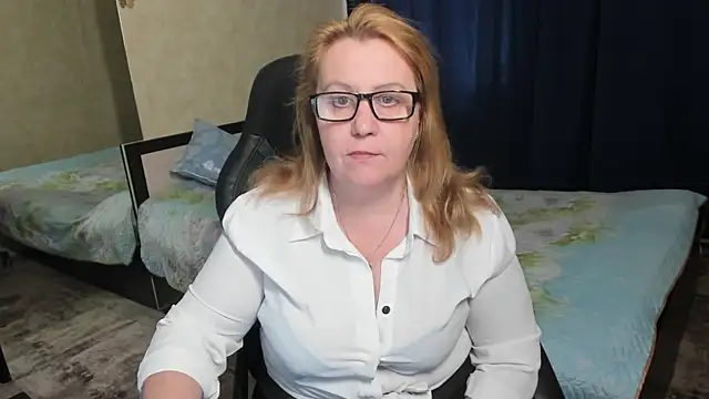Frau Marta online show from 02/28/26, 12:39