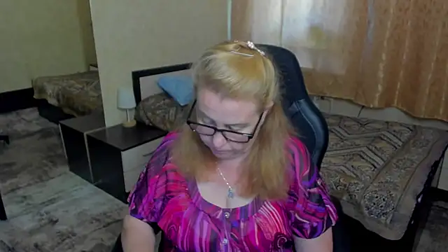 Frau Marta online show from 06/20/26, 01:14