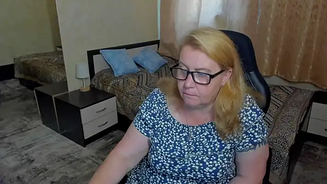 Frau Marta online show from 06/21/26, 01:03