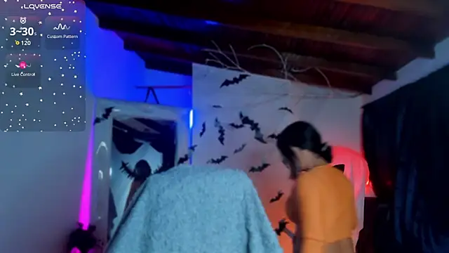 jenndy lockhart online show from 10/18/25, 10:54