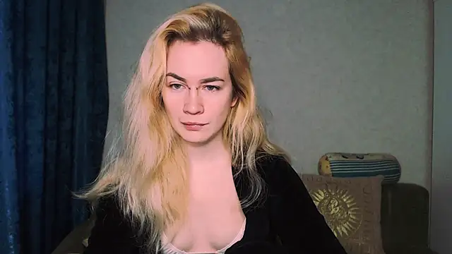 xxxcharismaaa online show from 12/13/24, 06:31