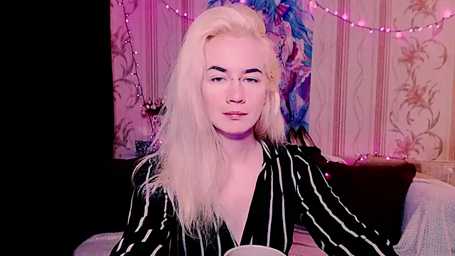xxxcharismaaa online show from 06/12/26, 06:23