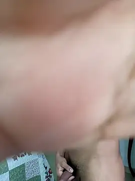 Snapshot of pinedasex777 chatting on 09/18/25, 02:30 pinedasex777 online show from 09/18/25, 02:30