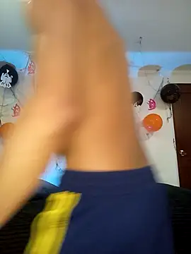 Snapshot of pinedasex777 chatting on 10/13/25, 06:41 pinedasex777 online show from 10/13/25, 06:41