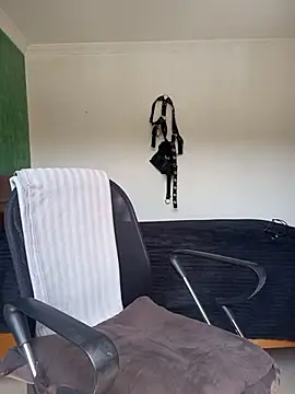 Snapshot of pinedasex777 chatting on 11/08/25, 03:34 pinedasex777 online show from 11/08/25, 03:34