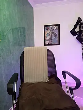 Snapshot of pinedasex777 chatting on 12/05/25, 02:03 pinedasex777 online show from 12/05/25, 02:03