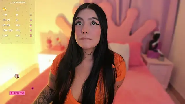 shantall vidales  online show from 09/19/25, 05:09