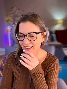 MaiseKnox online show from 05/01/26, 09:08