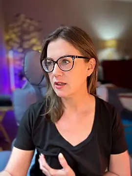 MaiseKnox online show from 05/03/26, 03:40