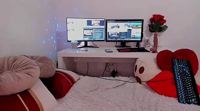 aryahunt1 online show from 12/09/24, 10:32