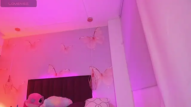 Vivi prinncess online show from 09/21/25, 11:39