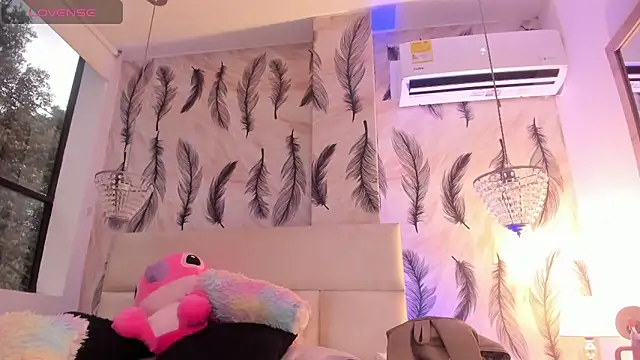 Vivi prinncess online show from 10/25/25, 10:26