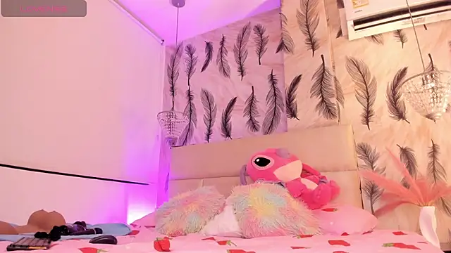 Snapshot of Vivi_prinncess chatting on 10/30/25, 11:49 Vivi prinncess online show from 10/30/25, 11:49