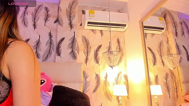 Snapshot of Vivi_prinncess chatting on 11/20/25, 11:48 Vivi prinncess online show from 11/20/25, 11:48