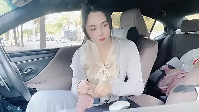 Snapshot of orla2021 chatting on 12/08/24, 12:51 orla2021 online show from 12/08/24, 12:51