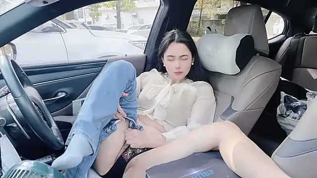 Snapshot of orla2021 chatting on 01/01/25, 06:37 orla2021 online show from 01/01/25, 06:37