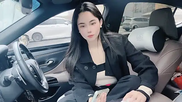 Snapshot of orla2021 chatting on 03/05/25, 06:12 orla2021 online show from 03/05/25, 06:12