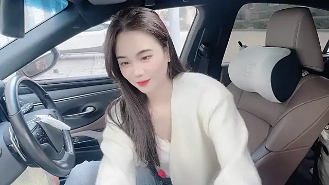 orla2021 online show from 11/15/25, 12:52