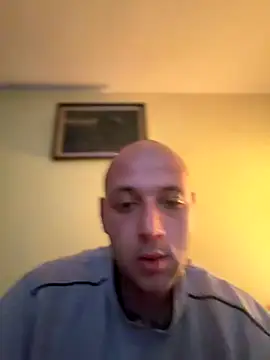 Snapshot of Flakka95 chatting on 11/12/25, 02:01 Flakka95 online show from 11/12/25, 02:01