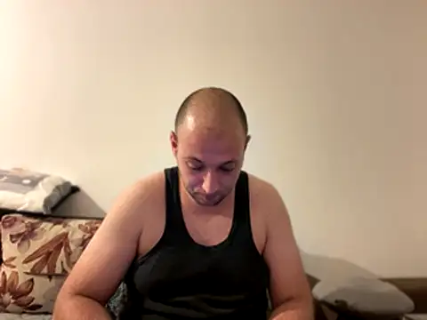 Snapshot of Flakka95 chatting on 12/14/25, 11:42 Flakka95 online show from 12/14/25, 11:42