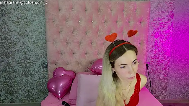 Snapshot of Akilla_Queen chatting on 02/13/26, 01:56 Akilla Queen online show from 02/13/26, 01:56