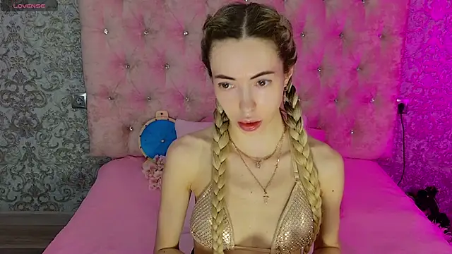Akilla Queen online show from 07/24/26, 01:58