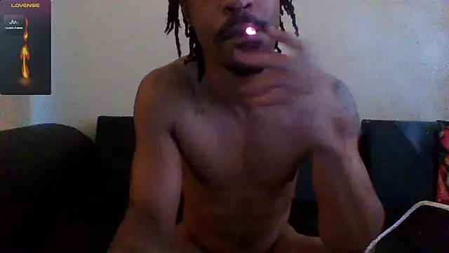 Snapshot of SoulLov333 chatting on 12/10/24, 06:22 SoulLov333 online show from 12/10/24, 06:22