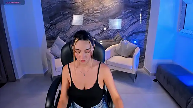 MelissaMoore  online show from 01/12/25, 03:07
