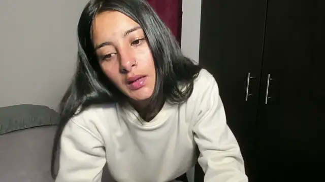 Snapshot of skinny_Yizz chatting on 09/30/25, 02:38 skinny Yizz online show from 09/30/25, 02:38