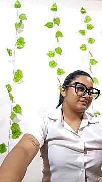 shayna all online show from 09/11/25, 10:32