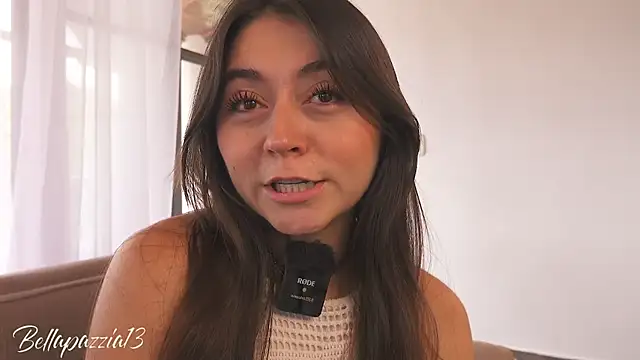 Snapshot of Bellapazzia chatting on 09/27/25, 06:57 Bellapazzia online show from 09/27/25, 06:57