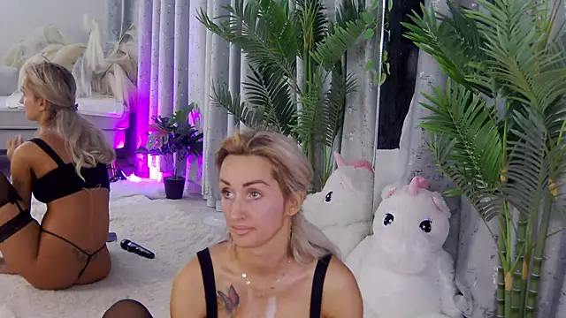 IsabelleEthan online show from 07/10/26, 12:26