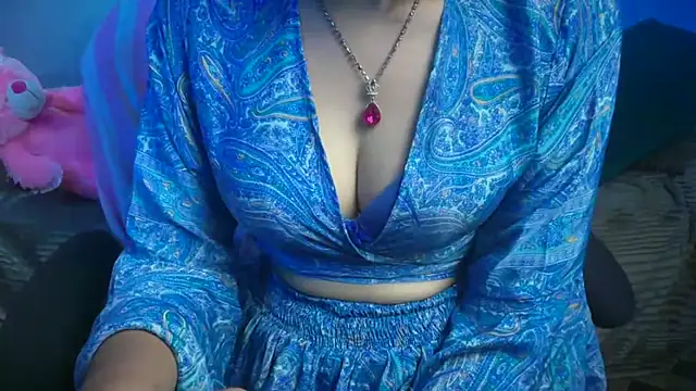 Queen Angelena online show from 05/03/26, 05:24