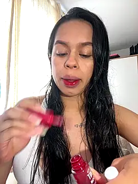 Snapshot of xlovelygirlx chatting on 09/29/25, 07:30 xlovelygirlx online show from 09/29/25, 07:30