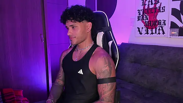 Alessandro Vanni online show from 04/25/26, 02:14