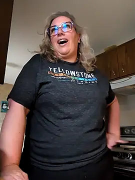 Canadian BBW online show from 06/15/26, 10:01